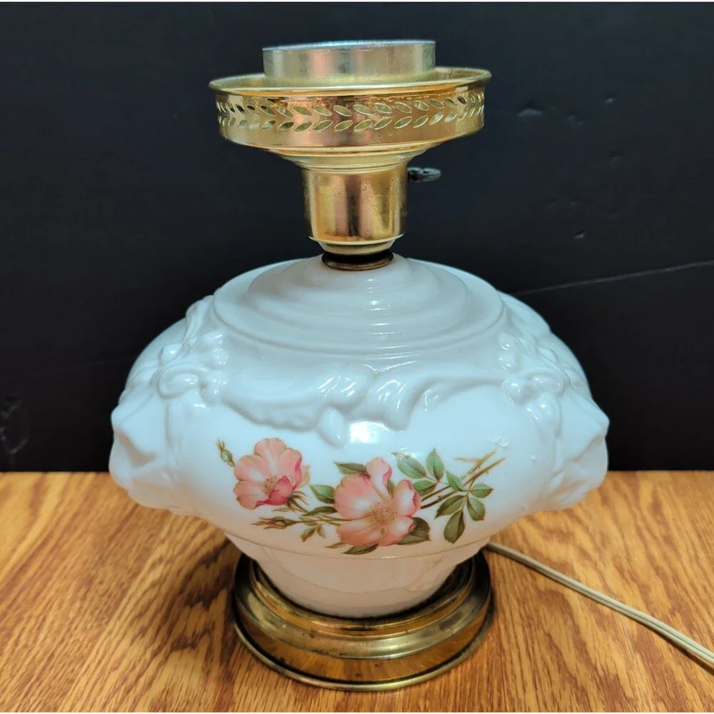 Unbranded vtg milk